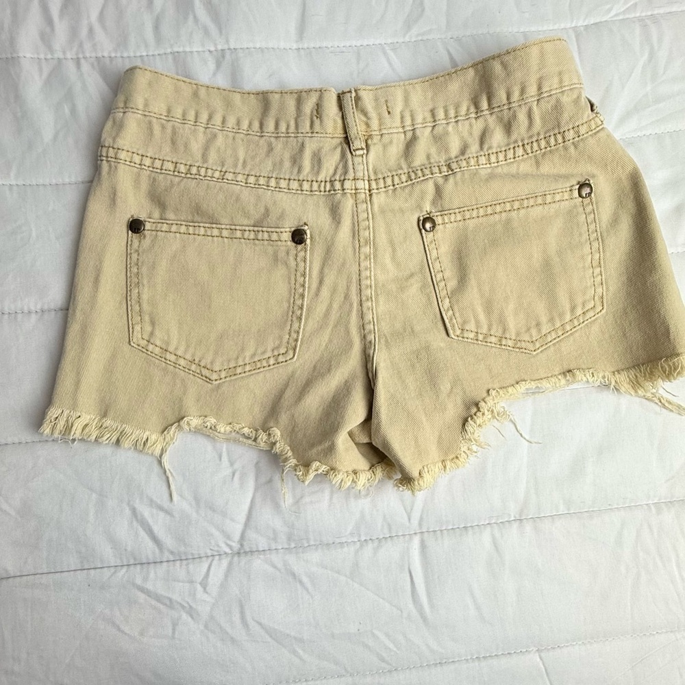 Free People Women's Cream Frayed Denim Shorts - Picture 3 of 5